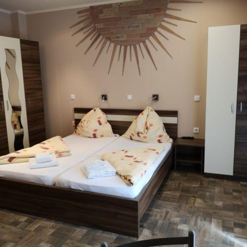 Borostyan Panzio Balatonfuered Bed & Breakfast Екстериор снимка