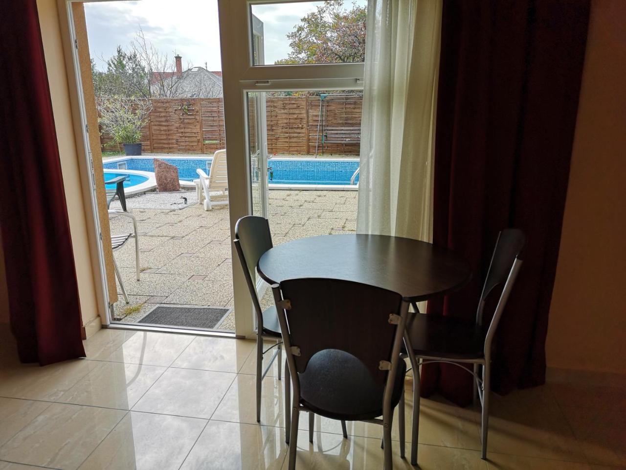 Borostyan Panzio Balatonfuered Bed & Breakfast Екстериор снимка