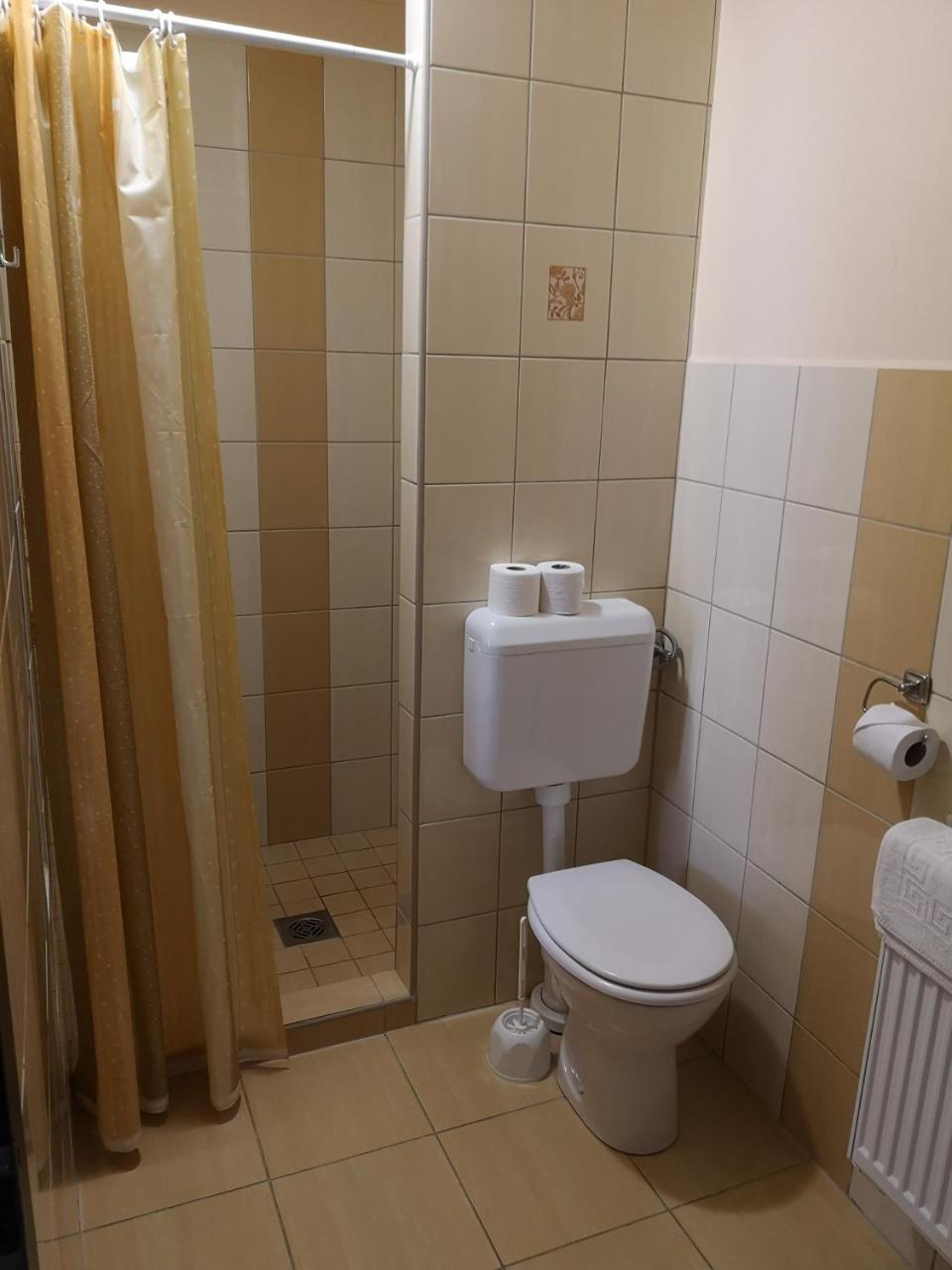 Borostyan Panzio Balatonfuered Bed & Breakfast Екстериор снимка