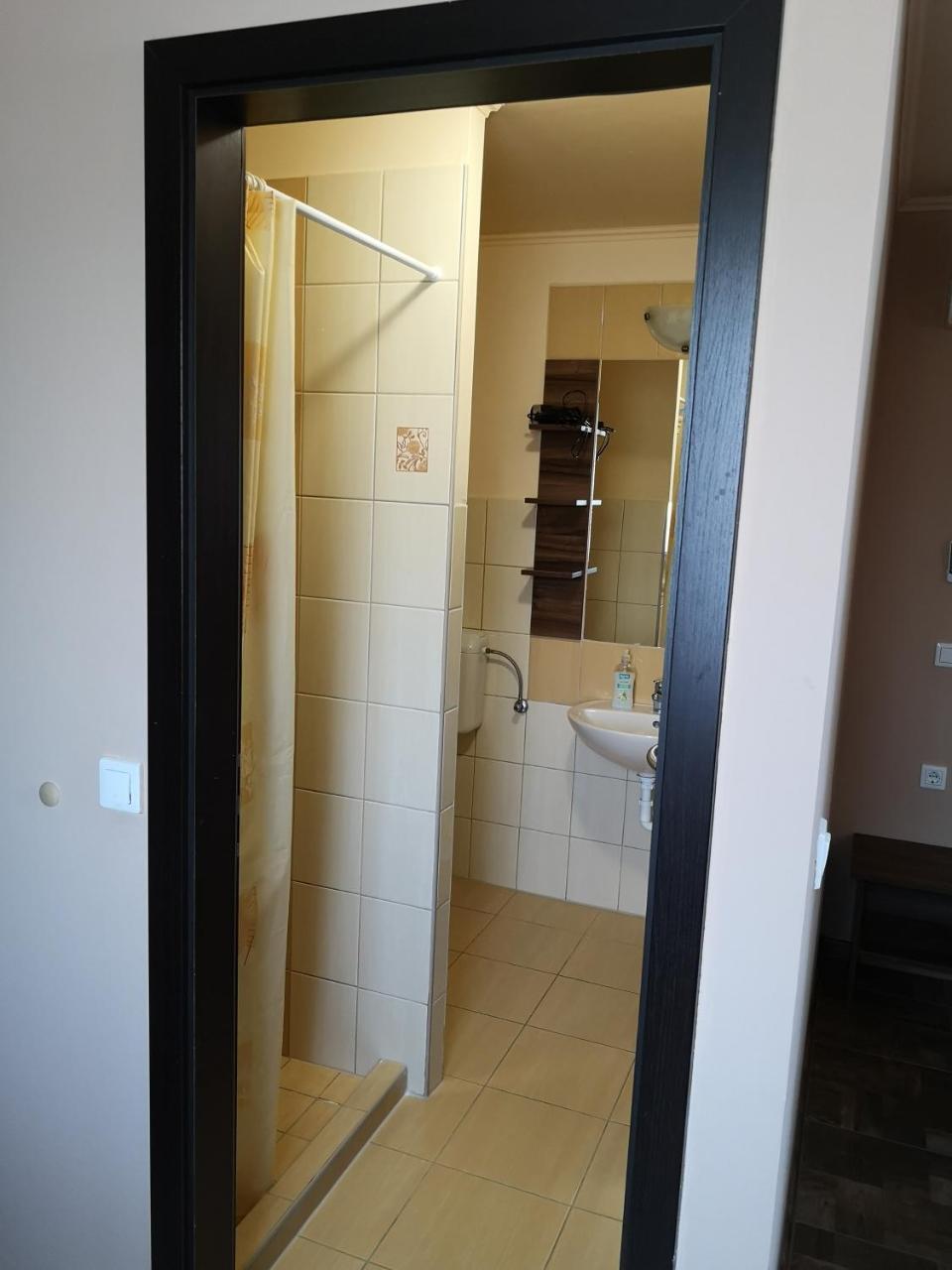 Borostyan Panzio Balatonfuered Bed & Breakfast Екстериор снимка