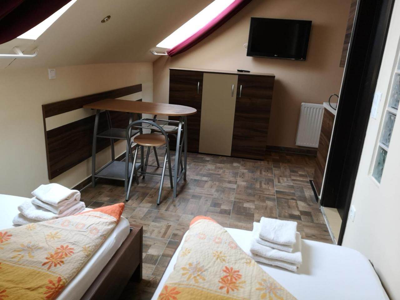 Borostyan Panzio Balatonfuered Bed & Breakfast Екстериор снимка