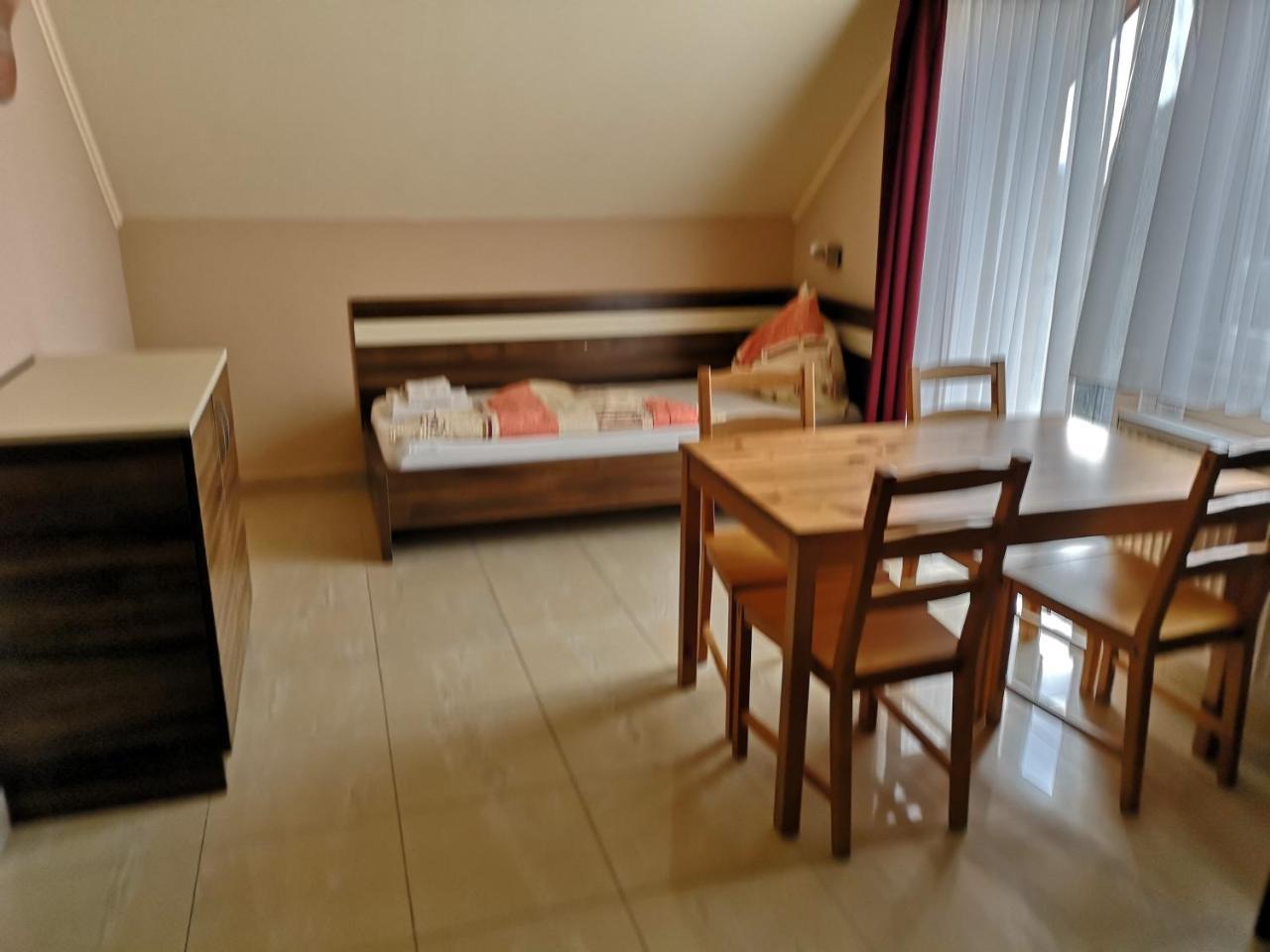 Borostyan Panzio Balatonfuered Bed & Breakfast Екстериор снимка